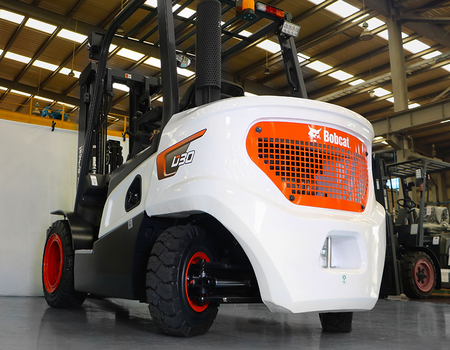 Chariot élévateur diesel BOBCAT Série D25NXS